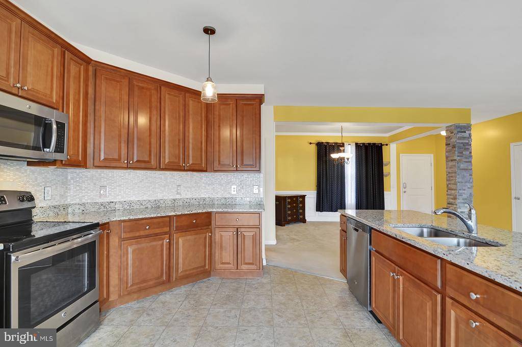 Felton, DE 19943,663 TALL OAK DR