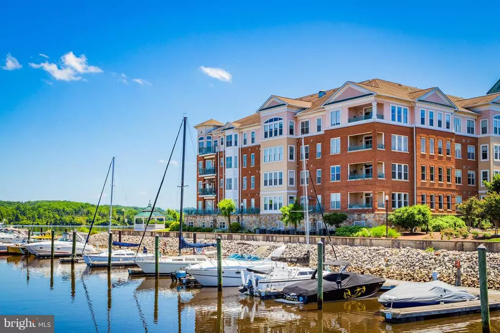 Woodbridge, VA 22191,500 BELMONT BAY DR #204