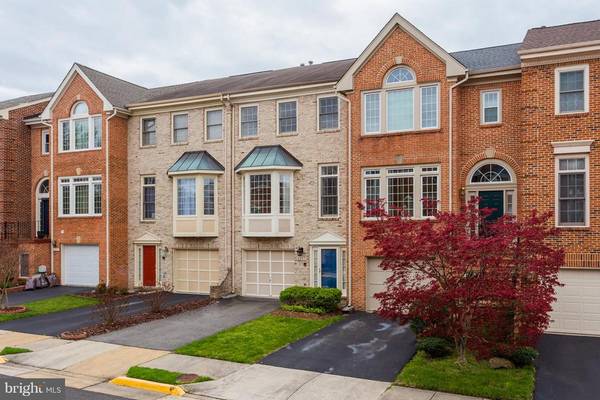 6257 TRACI JOYCE LN, Alexandria, VA 22310