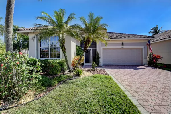 8812 Creston LN, Boynton Beach, FL 33472