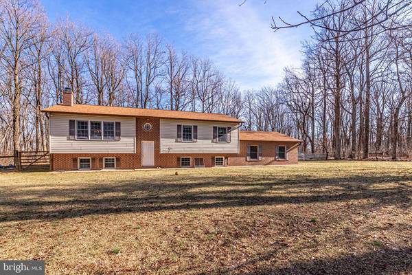 19680 BLUERIDGE MOUNTAIN RD, Bluemont, VA 20135