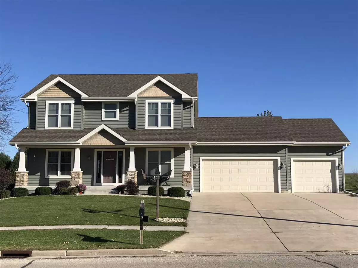 Columbus, WI 53925,203 Ridgeview Ln