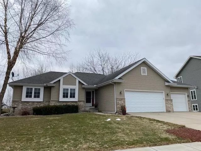 Columbus, WI 53925-2309,105 Ridgeview Ln