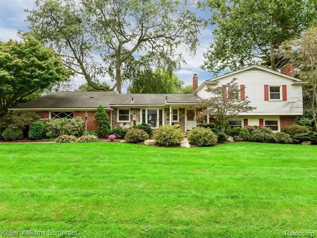 488 HENLEY DR, Bloomfield Hills, MI 48304