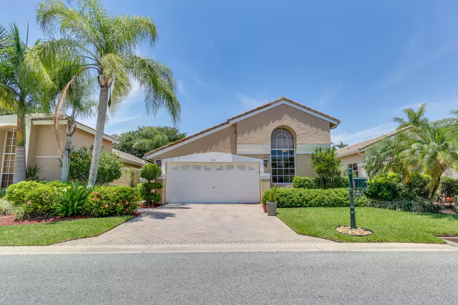 4534 Carlton Golf DR, Lake Worth, FL 33449