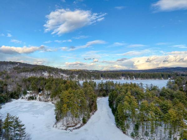 8 Little Shore DR, Madison, NH 03849