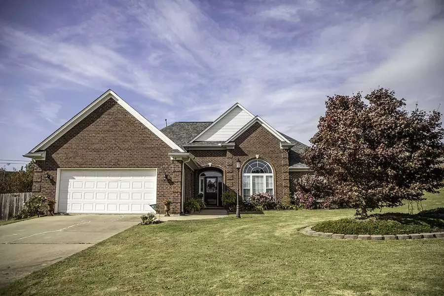 94 DOGWOOD TRCE, Atoka, TN 38004