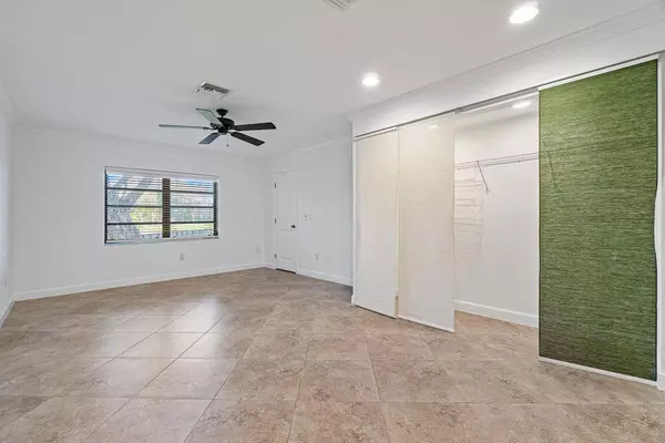 Boca Raton, FL 33433,21854 Cypress CIR 30c