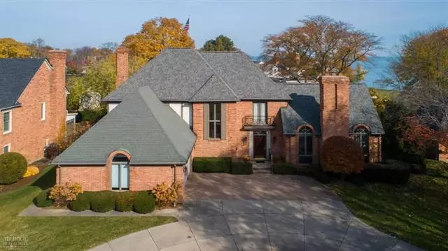 15 ROSE TERRACE, Grosse Pointe Farms, MI 48236