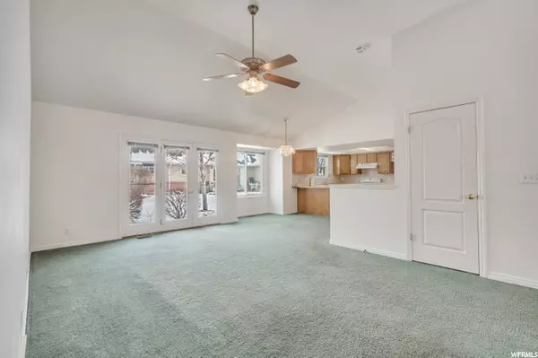 Washington Terrace, UT 84405,5424 S 550 E