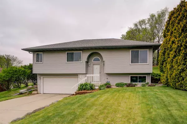 6 Ward Ct, Madison, WI 53713