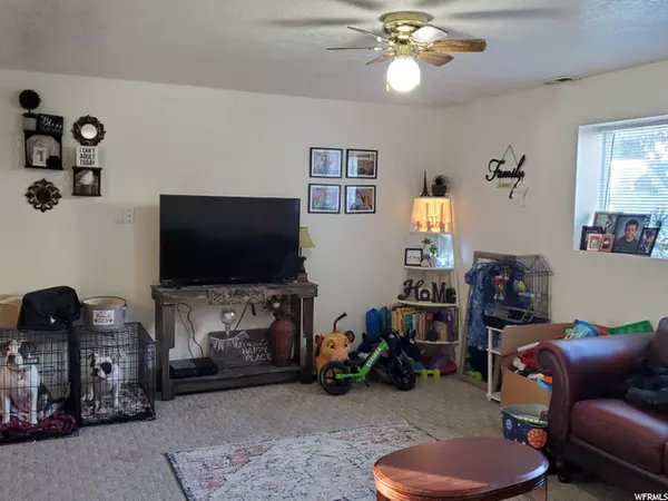 Logan, UT 84321,905 W 370 S