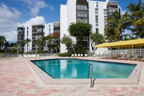 Aventura, FL 33180,20500 W Country Club DR 201