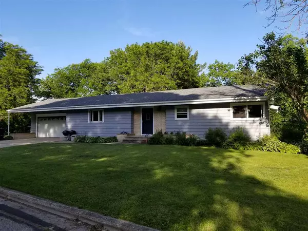 244 Crestview Dr, Waterloo, WI 53594