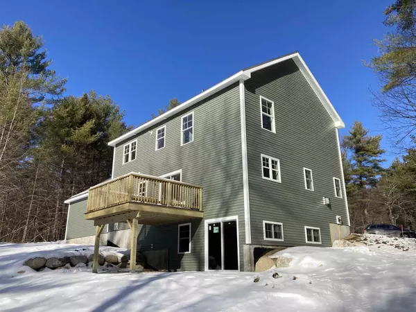 Tamworth, NH 03886,180 Benjamin Wentworth DR