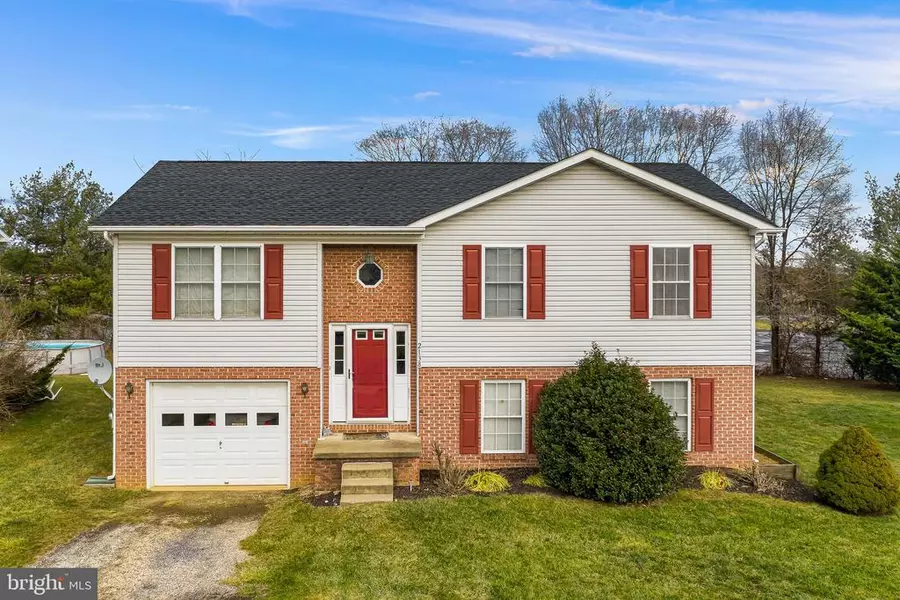 2138 MARK DR, Middletown, VA 22645