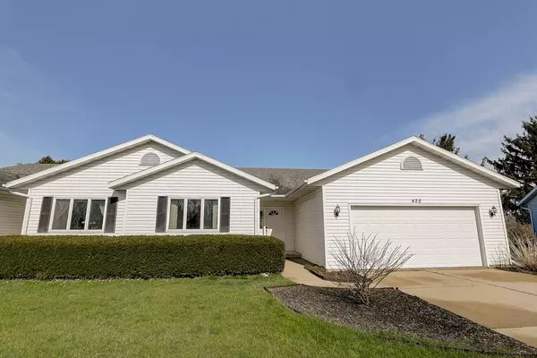 425 Bowlavard Ave, Belleville, WI 53508