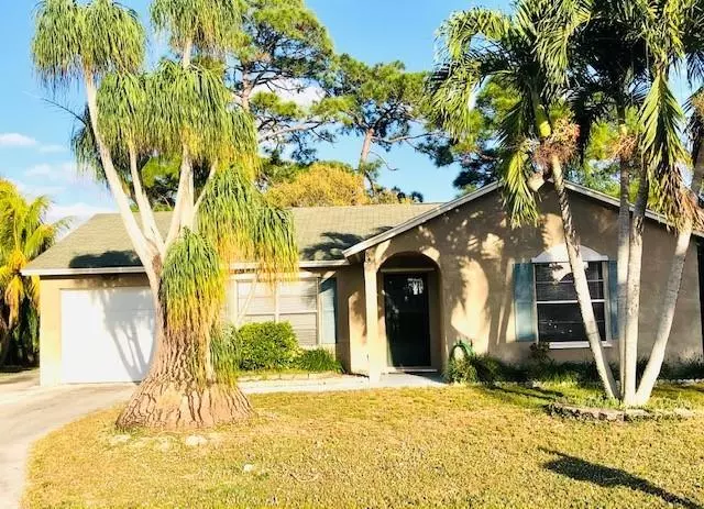 Jupiter, FL 33458,104 Cedar CT