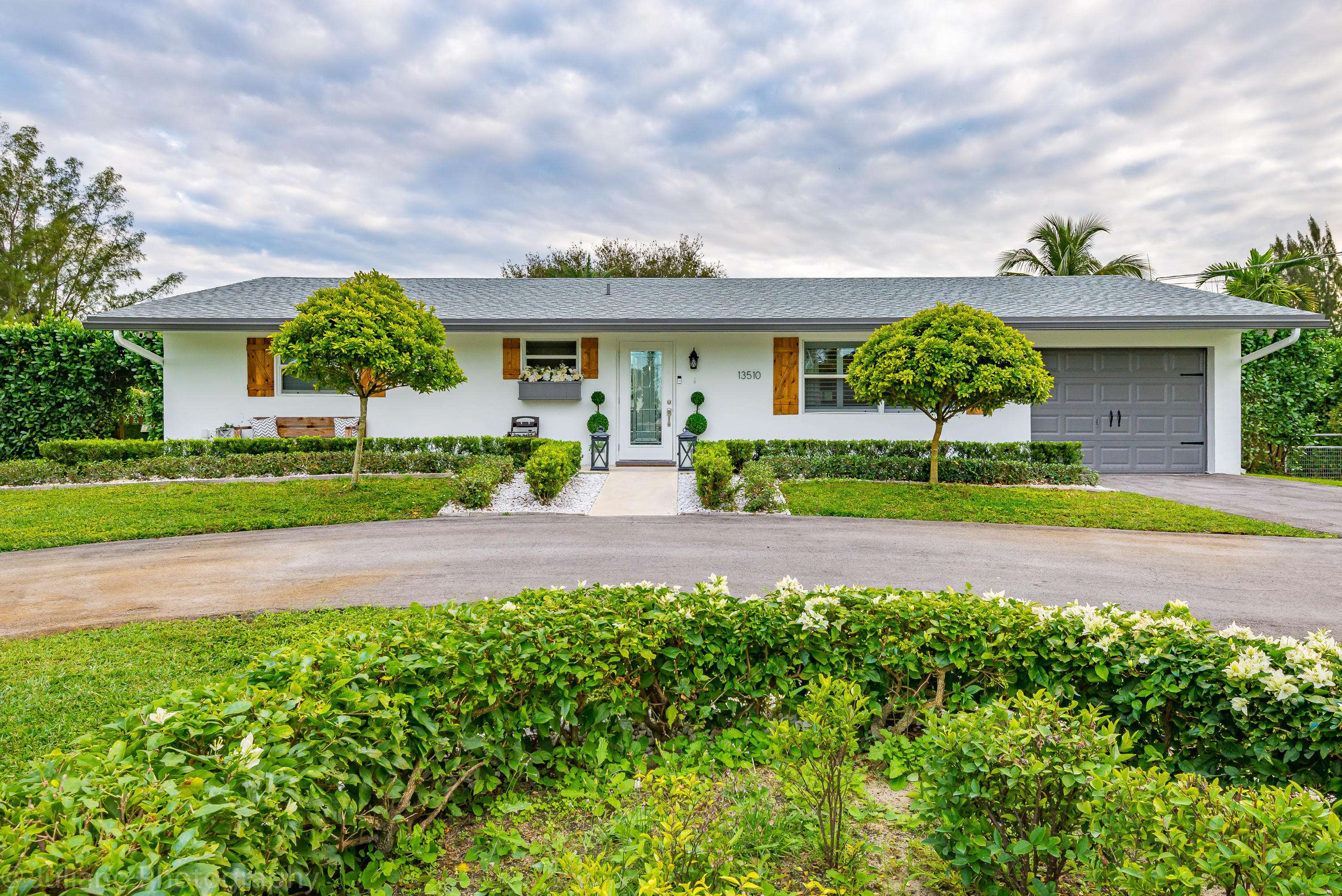 13510 SW 29th ST, Davie, FL 33330