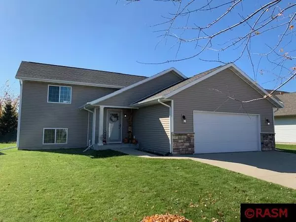 164 Foxfire Drive, Mankato, MN 56001