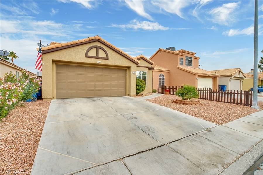 7049 Magic Moment Lane, Las Vegas, NV 89119