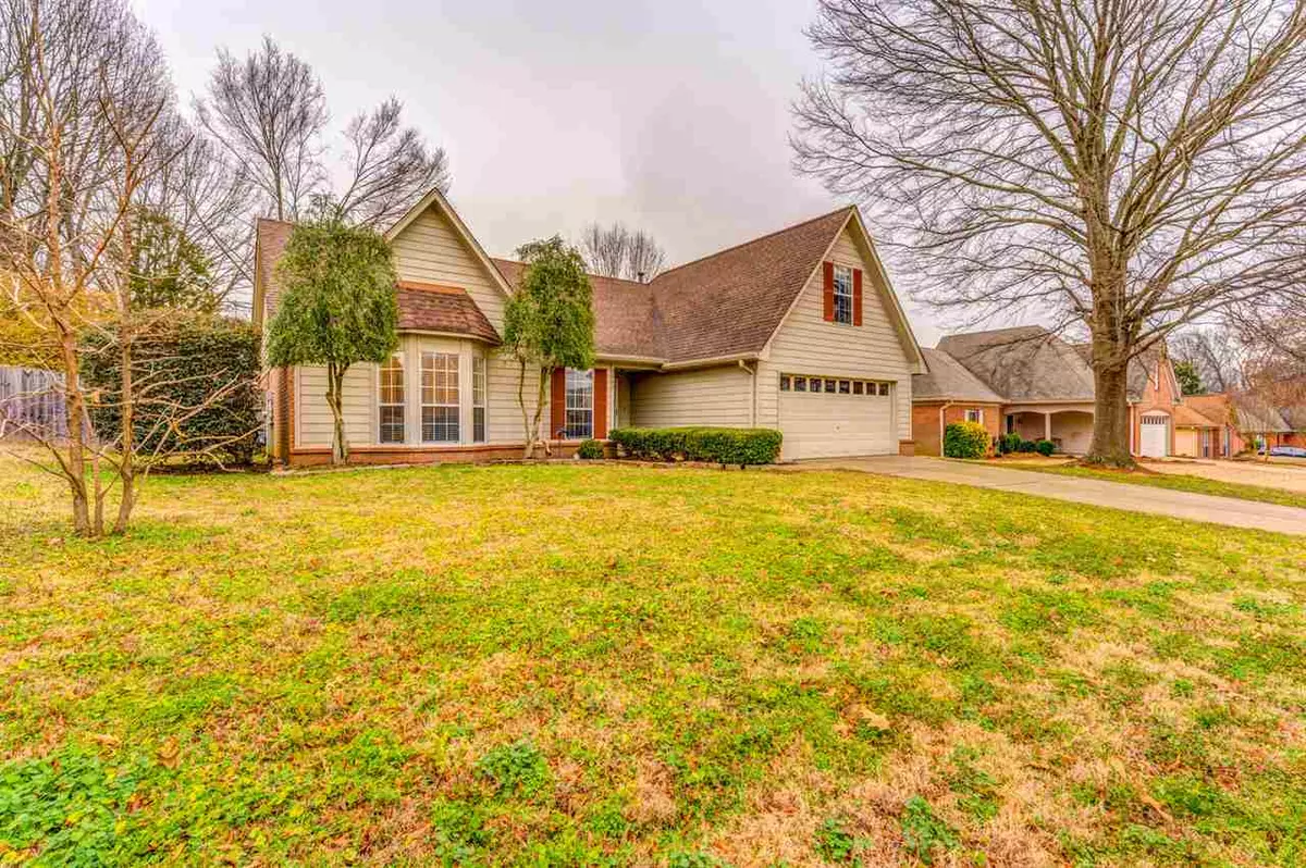 Bartlett, TN 38135,3532 E SKYLIGHT DR