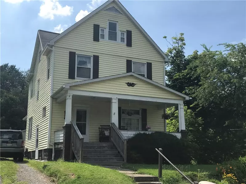 1936 Hanna St, New Castle, PA 16102