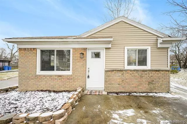 5648 KATHERINE ST, Dearborn Heights, MI 48125