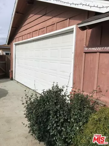 Downey, CA 90242,8463 Donovan St