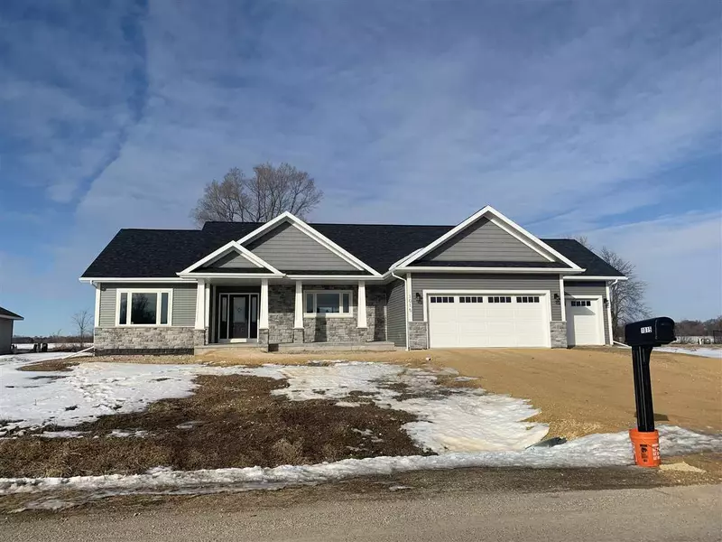 1015 Whippoorwill Way, Beloit, WI 53511