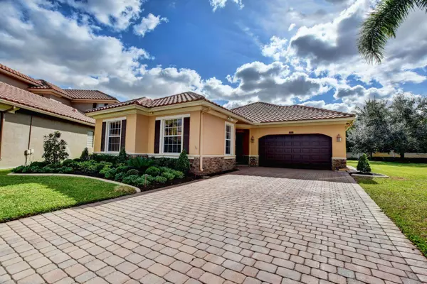 9869 Cobblestone Creek DR, Boynton Beach, FL 33472