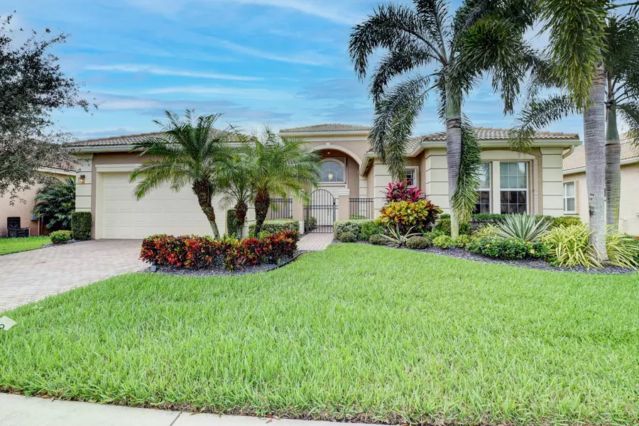 10468 Whitewind CIR, Boynton Beach, FL 33473