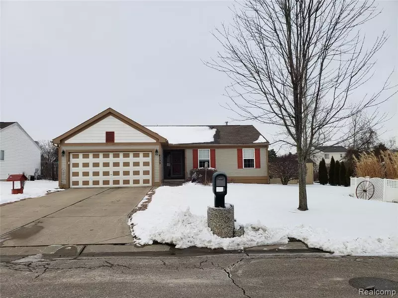 4399 KESTREL Lane, Burton, MI 48519 1908