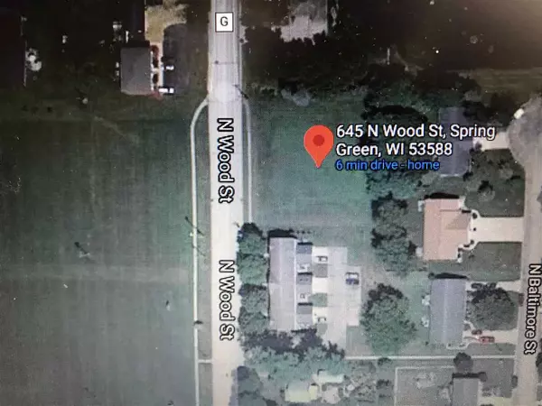 645 N Wood St, Spring Green, WI 53588