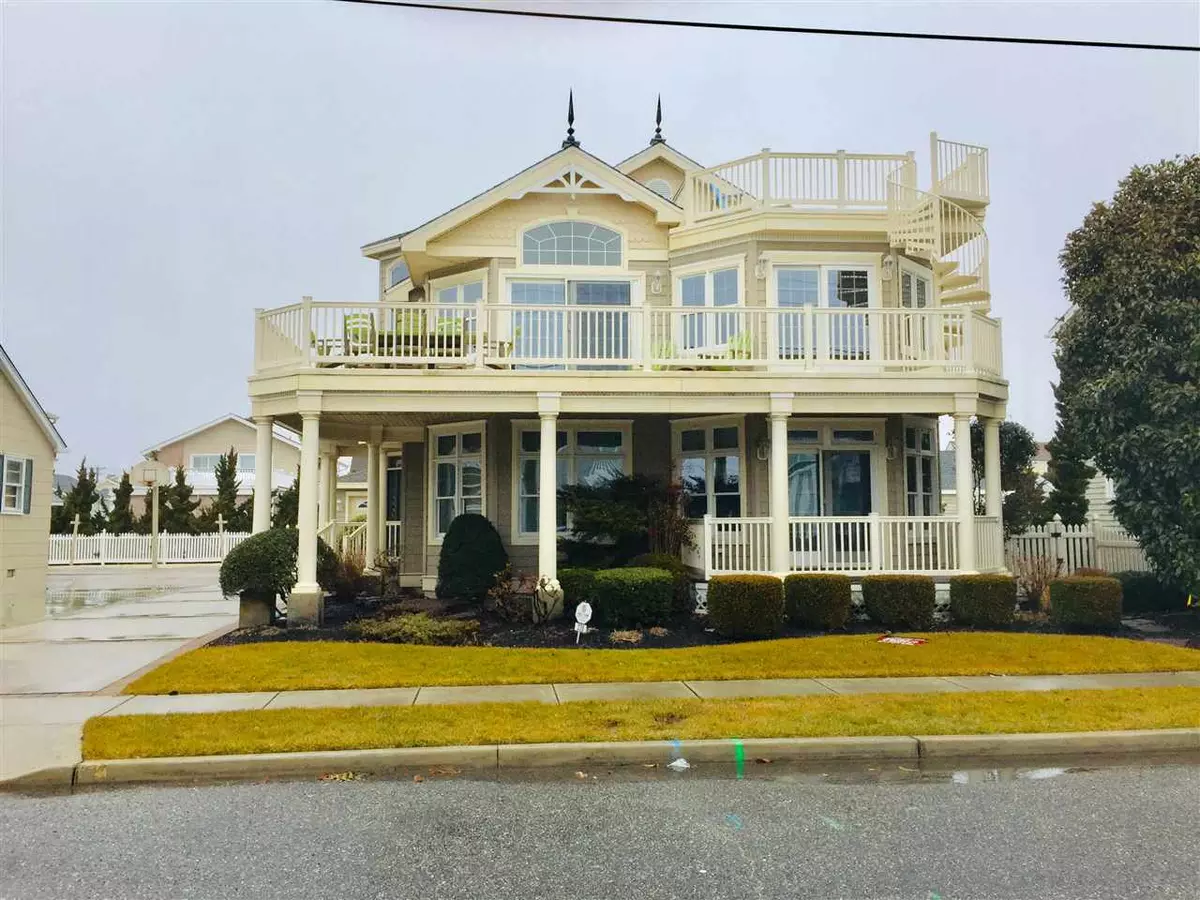 Stone Harbor, NJ 08247,226 119th Street