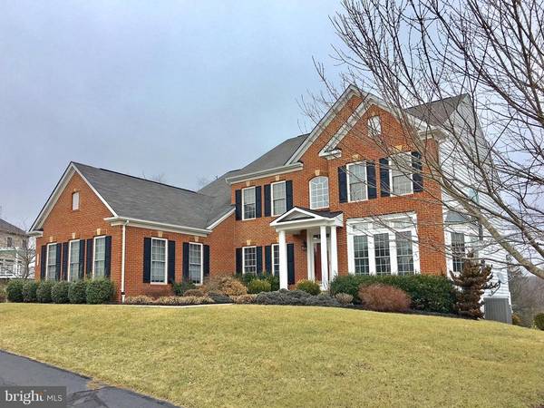 7573 COOPERS HAWK DR, Warrenton, VA 20187