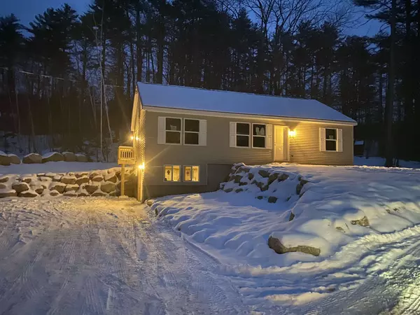 8 Eidelweiss DR, Madison, NH 03849