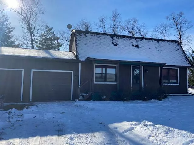 W9412 Schroeder Ln, Stephenson, WI 54114