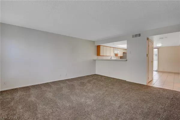 Las Vegas, NV 89169,2080 KAREN Avenue #12