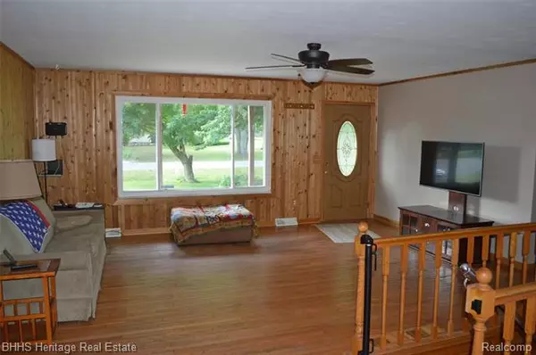 Fowlerville, MI 48836,7995 Colleen DR