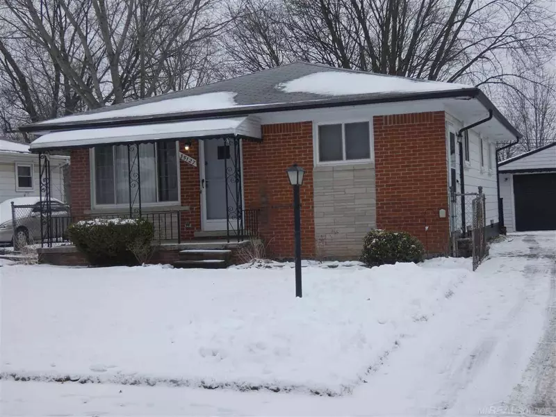 35127 Ellen, Clinton Township, MI 48035