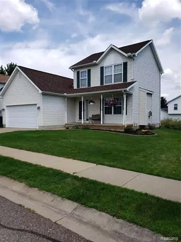 716 VILLAGE DR,  Fowlerville Vlg,  MI 48836