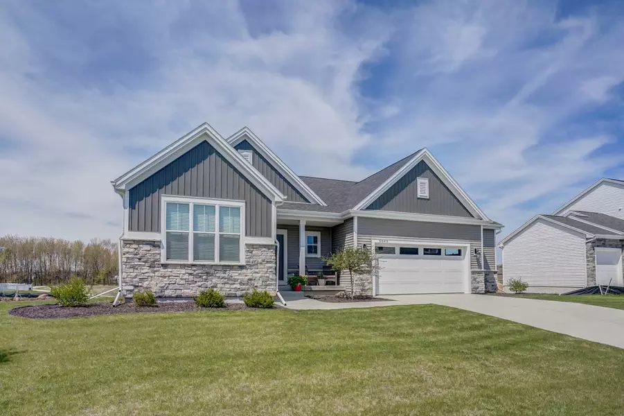 6643 Wolf Hollow Rd, Windsor, WI 53598