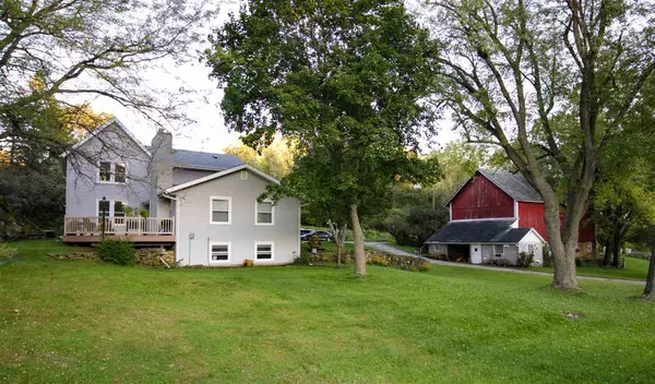 2292 County Road Z, Blue Mounds, WI 53517-0000