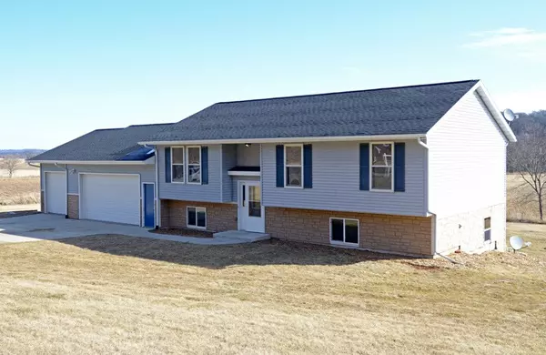 5971 COUNTY ROAD K, Blue Mounds, WI 53517