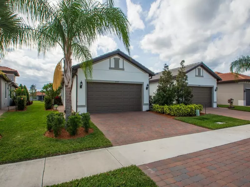 4447 Beauty Leaf CIR, Vero Beach, FL 32967