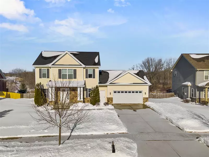 4434 Snowy Ridge Tr, Windsor, WI 53598