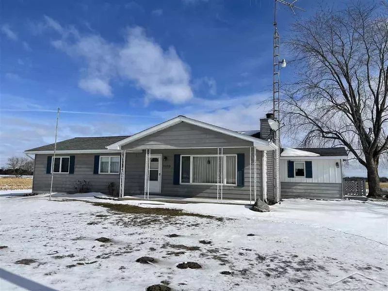 7335 S Fenmore, Merrill, MI 48637