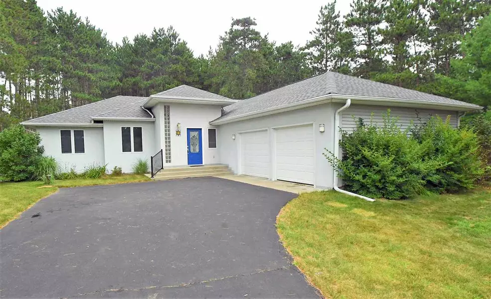 E10702 Fern Dell Rd, Baraboo, WI 53913