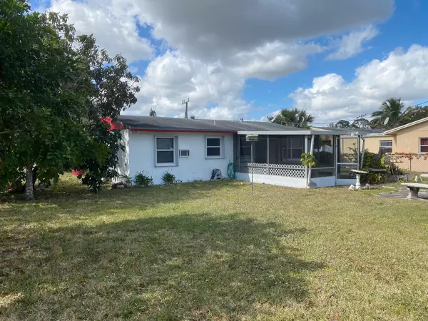 Greenacres, FL 33463,3820 S 55th AVE